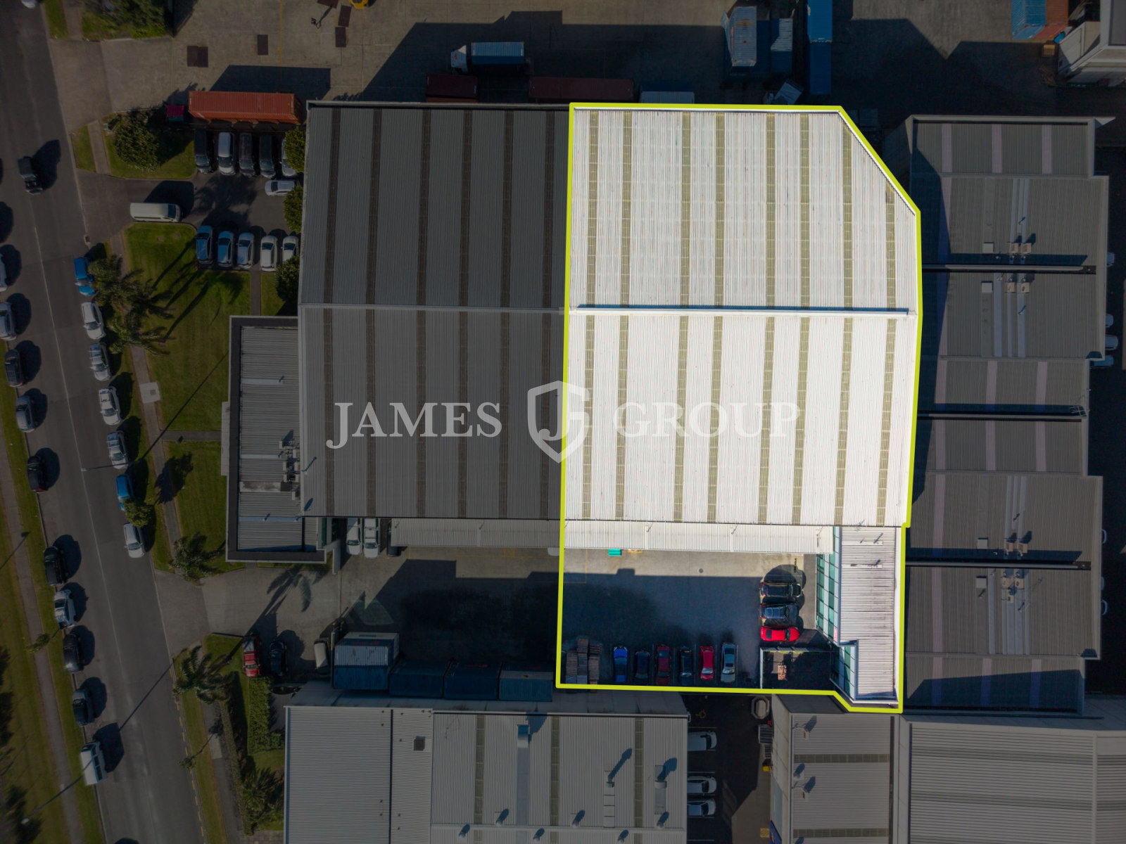 High-stud Mangere Facility – Fully Racked & Ready