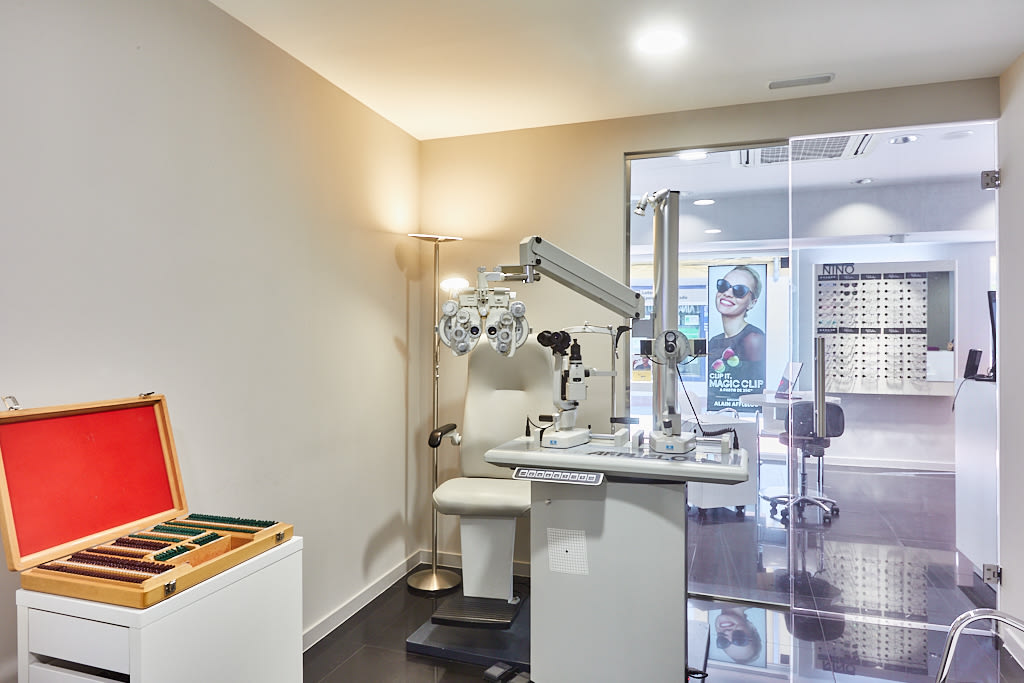 Tienda Óptico C/EL TINTE  9 BIS 28801 ALCALA DE HENARES interior