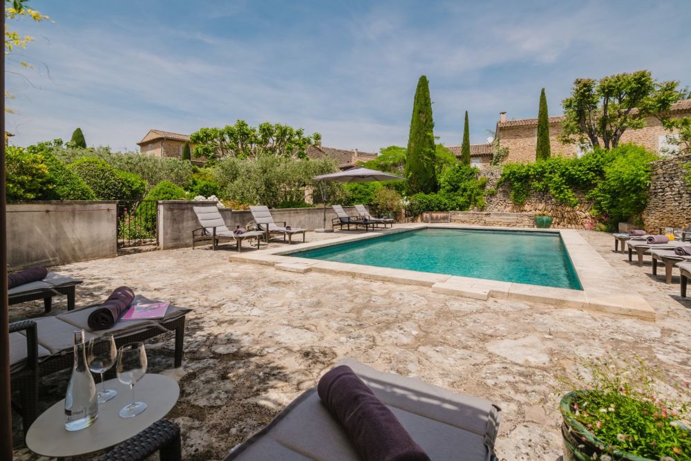 Photographs of Mas la Bergerie de Cabrieres villa in Provence - Image 45 of 56