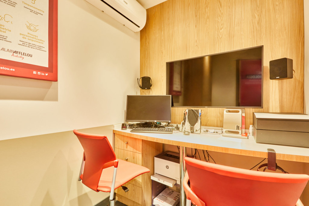 Tienda Óptico C/ SANTS  125 08028 BARCELONA interior