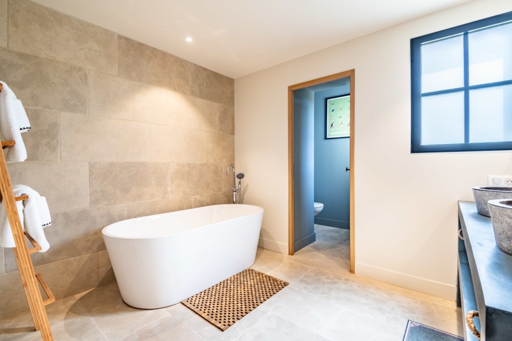 Photographs of Mas Mirabelle villa in Provence - Image 15 of 43