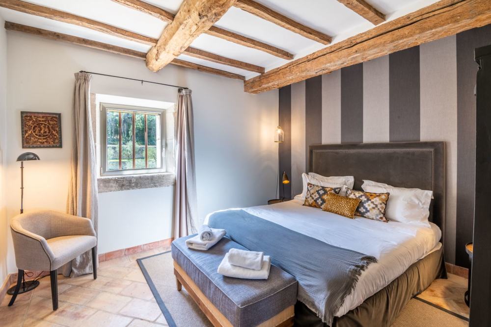 Photographs of Mas de Lacoste villa in Provence - Image 32 of 64