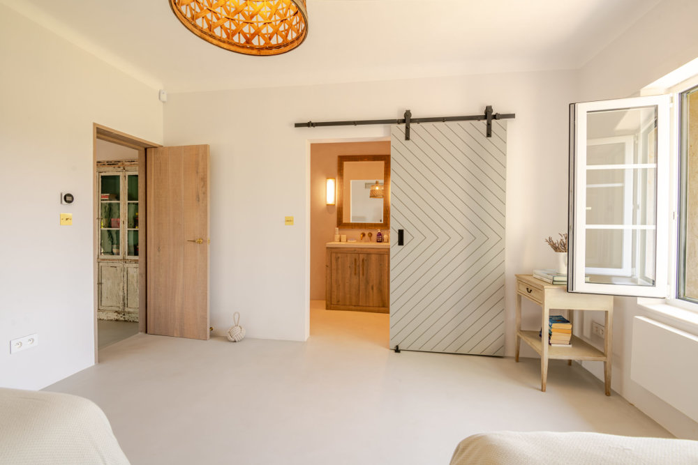 Photographs of Mas des Splendeurs villa in Provence - Image 35 of 53