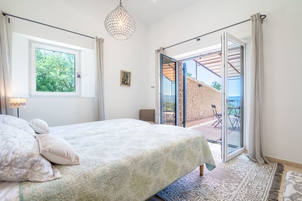 Photographs of Mas La Vue Royale villa in Provence - Image 29 of 45