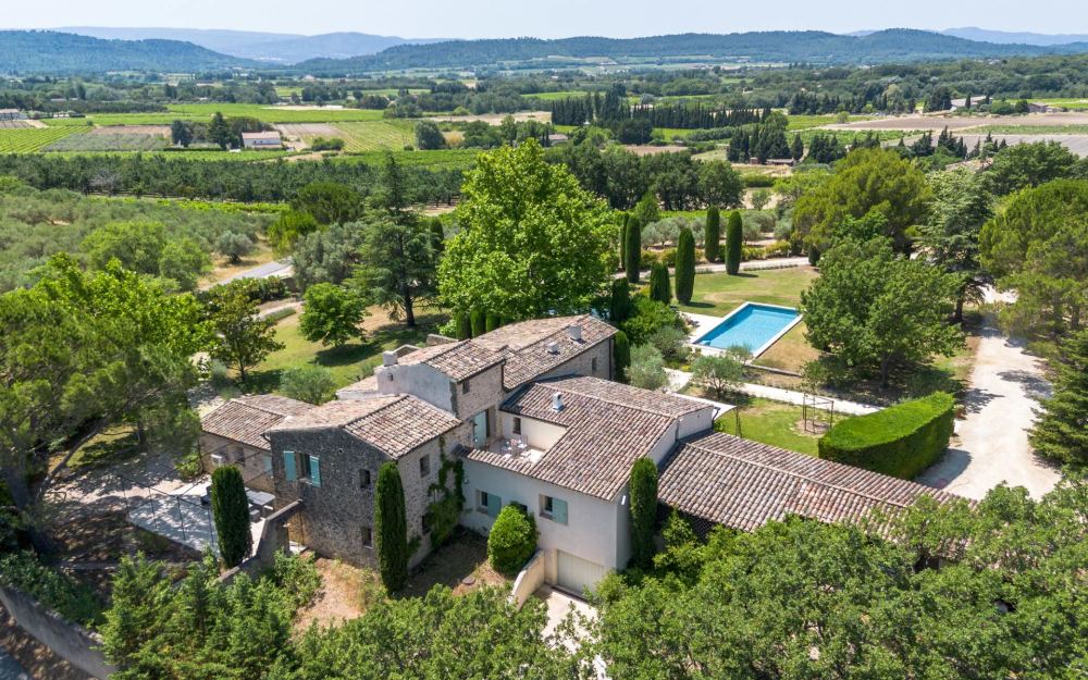 Photographs of Mas de Ribe villa in Provence - Image 2 of 50
