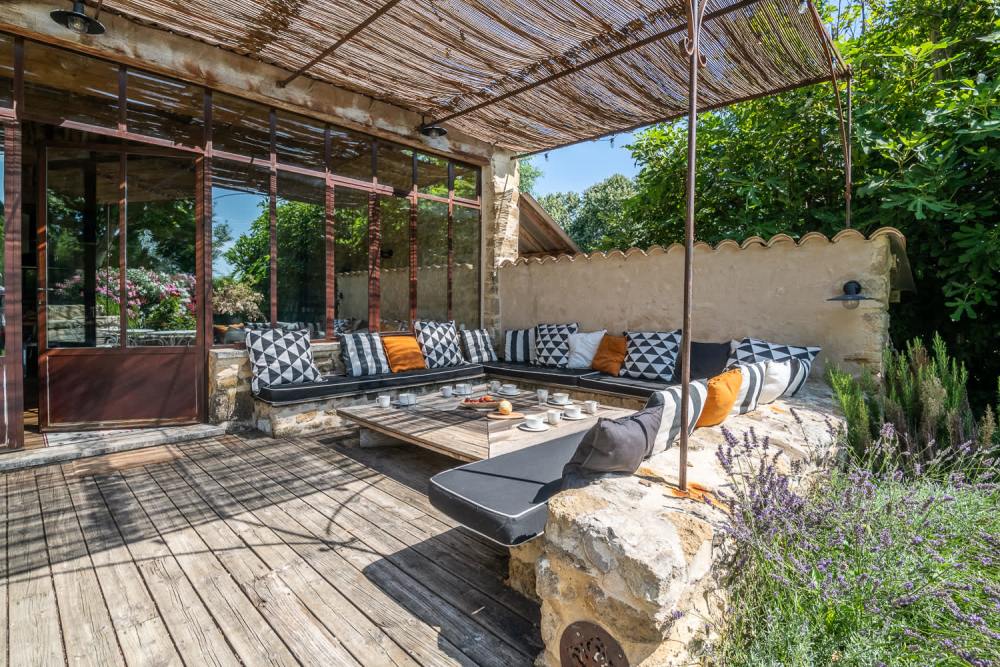 Photographs of Mas de la Sorgue villa in Provence - Image 39 of 45