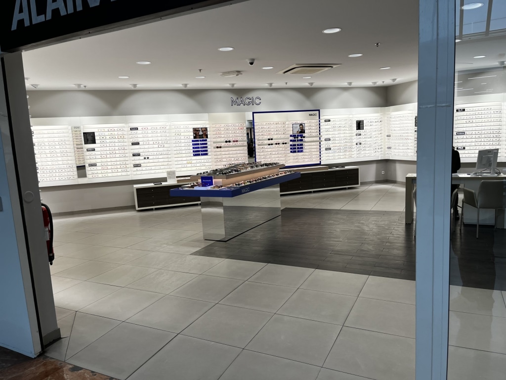 Magasin Opticien C.C. Carrefour 64230 LESCAR