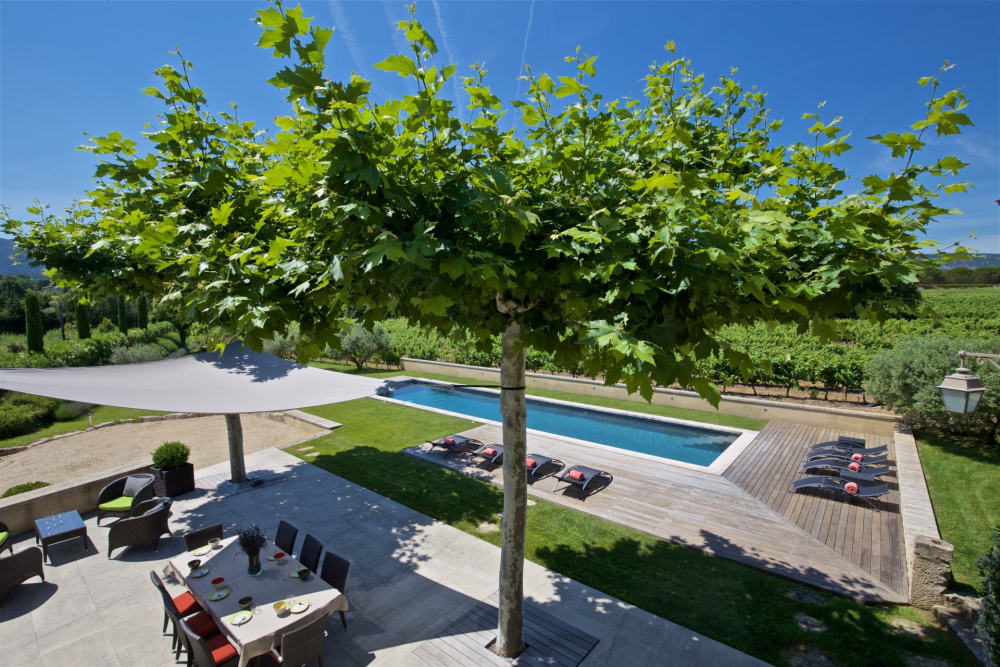 Photographs of Mas des Platanes villa in Provence - Image 4 of 36