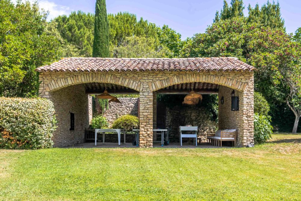 Photographs of Mas des Papillons villa in Provence - Image 42 of 45