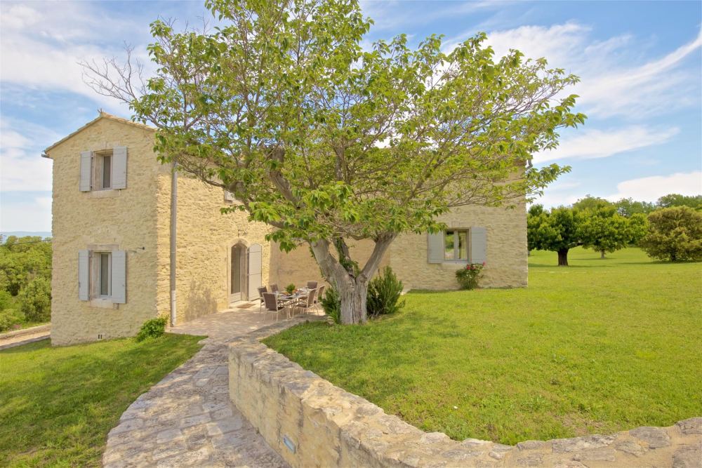 Photographs of Mas des Cerisiers villa in Provence - Image 31 of 34