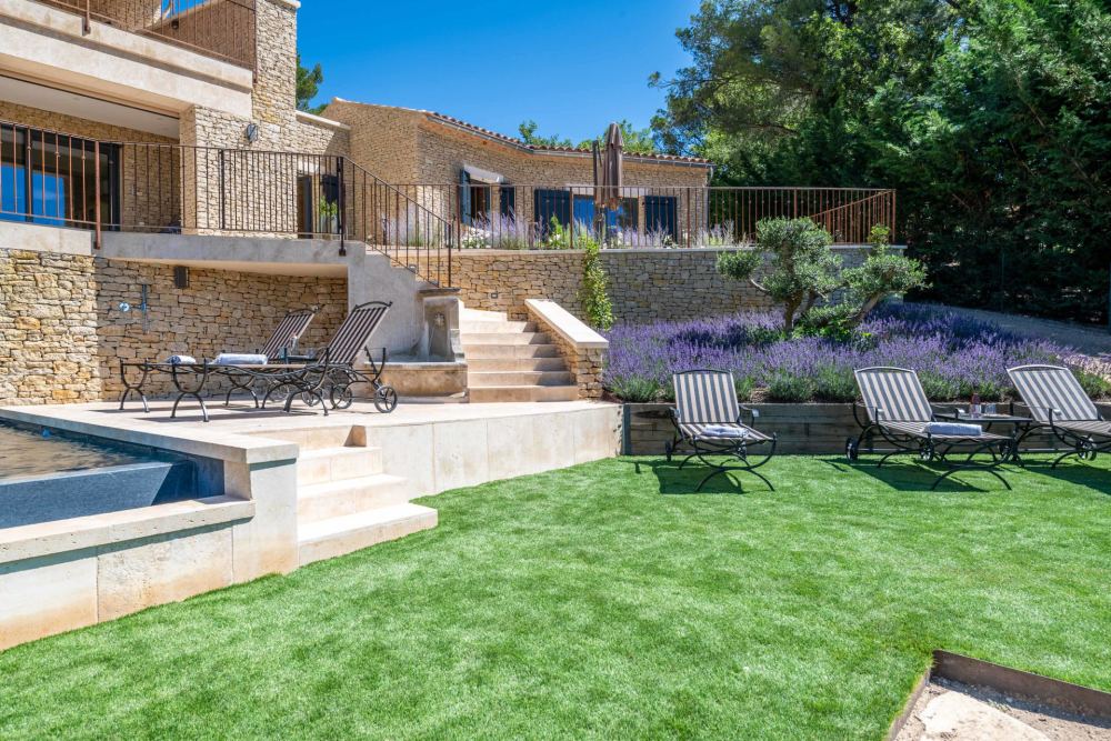 Photographs of Petit Mas La Vue Royale villa in Provence - Image 27 of 33