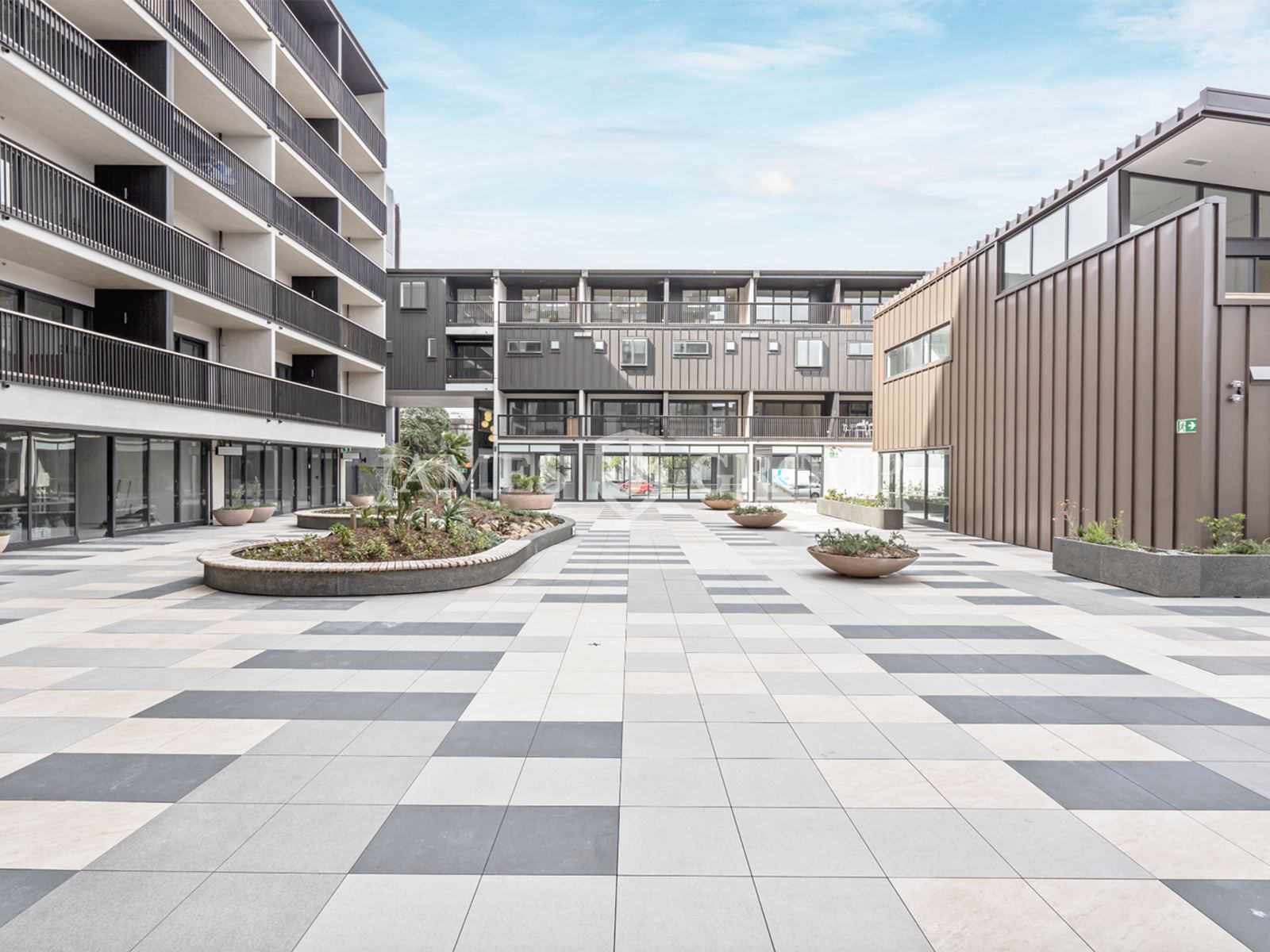 Khyber Pass Retail + Road Frontage