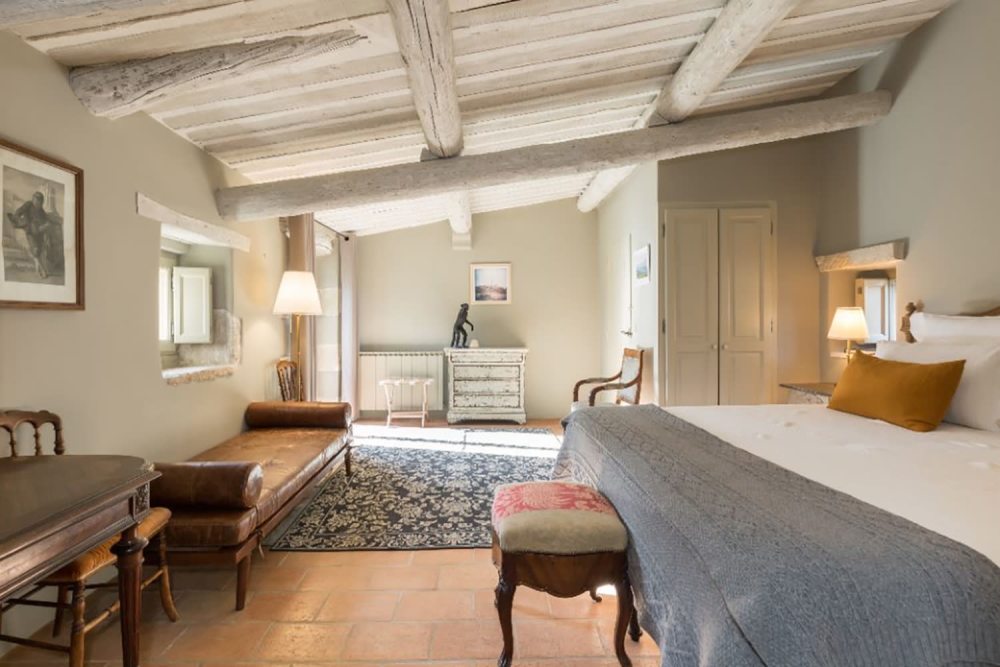 Photographs of Mas des Roitelets villa in Provence - Image 17 of 26