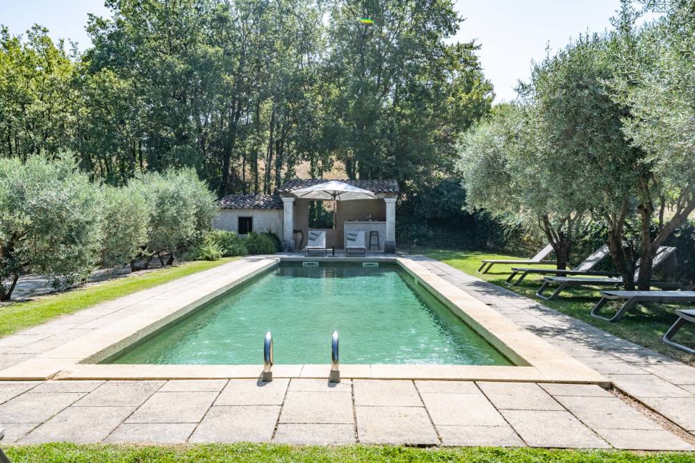 Photographs of Le Petit Mas des Gardiols villa in Provence - Image 14 of 34