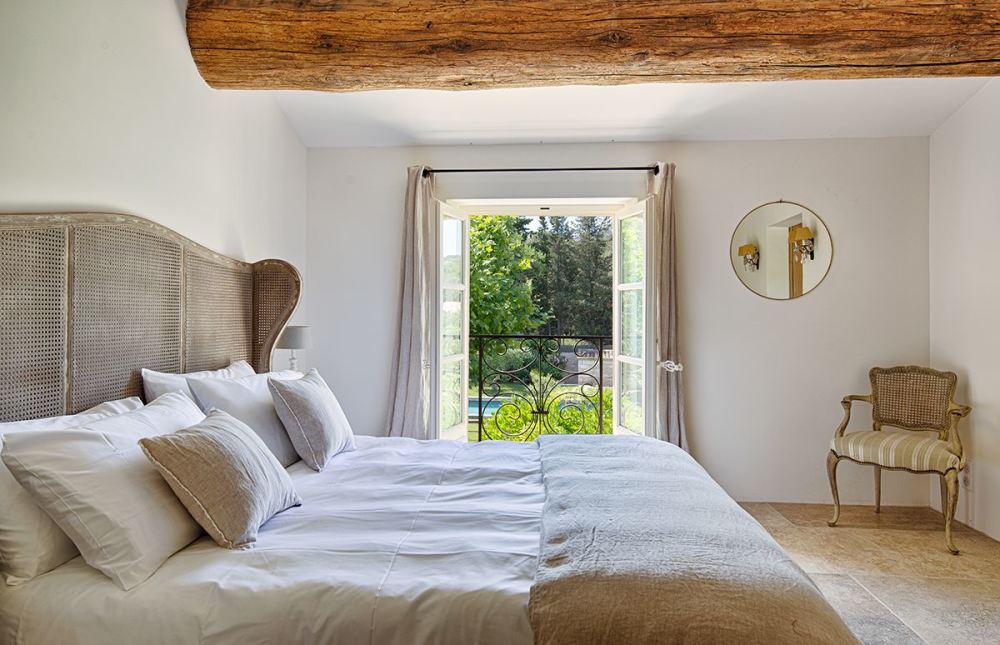 Photographs of Mas de Isa villa in Provence - Image 19 of 41