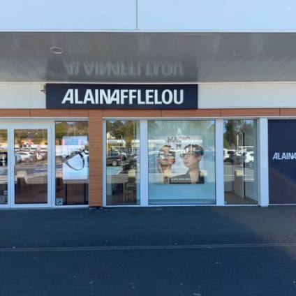 Magasin Opticien C.C. Leclerc - rue du 8 mai 49500 SEGRE-EN-ANJOU BLEU