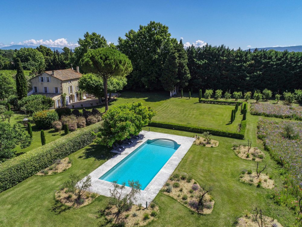 Photographs of Mas d’Olivia villa in Provence - Image 1 of 39