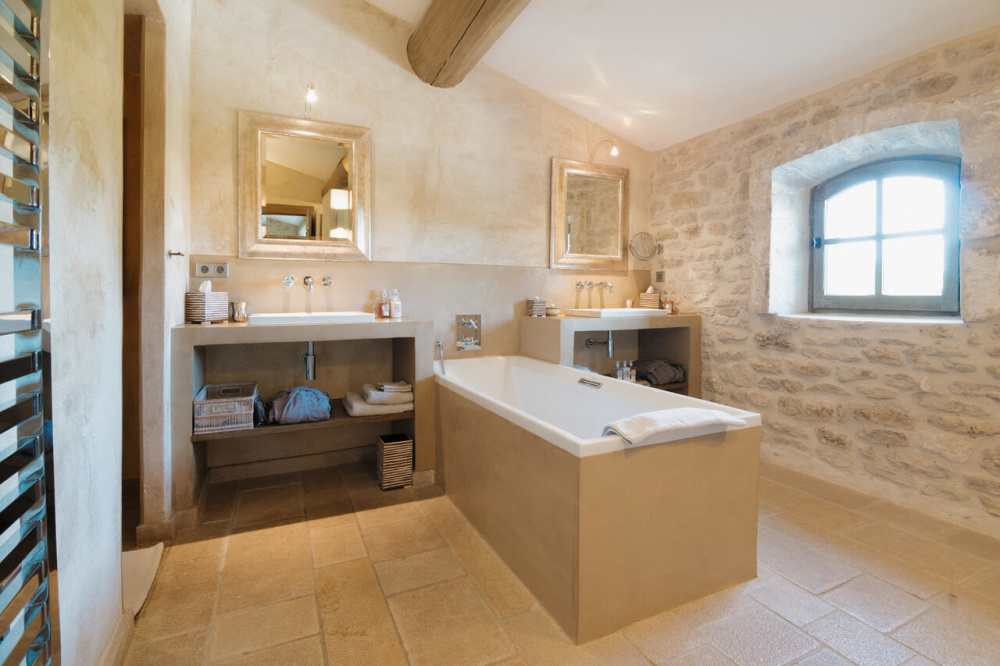 Photographs of Bastide du Calavon villa in Provence - Image 30 of 57