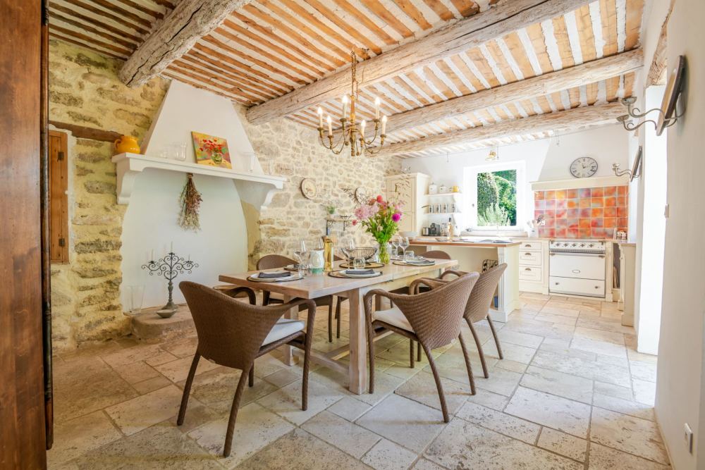Photographs of Mas d’Oppede villa in Provence - Image 7 of 36
