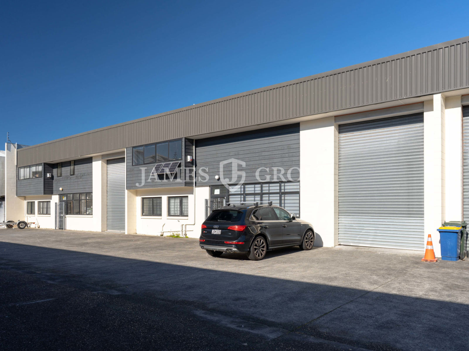 Compact Industrial Unit In Prime Avondale