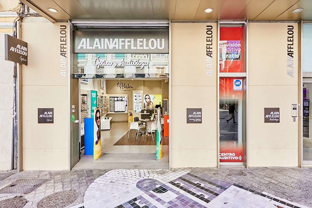 Tienda Óptico C.C. CARREFOUR LA ROSALEDA - C/SIMON BOLIVAR S/N 29011 MALAGA