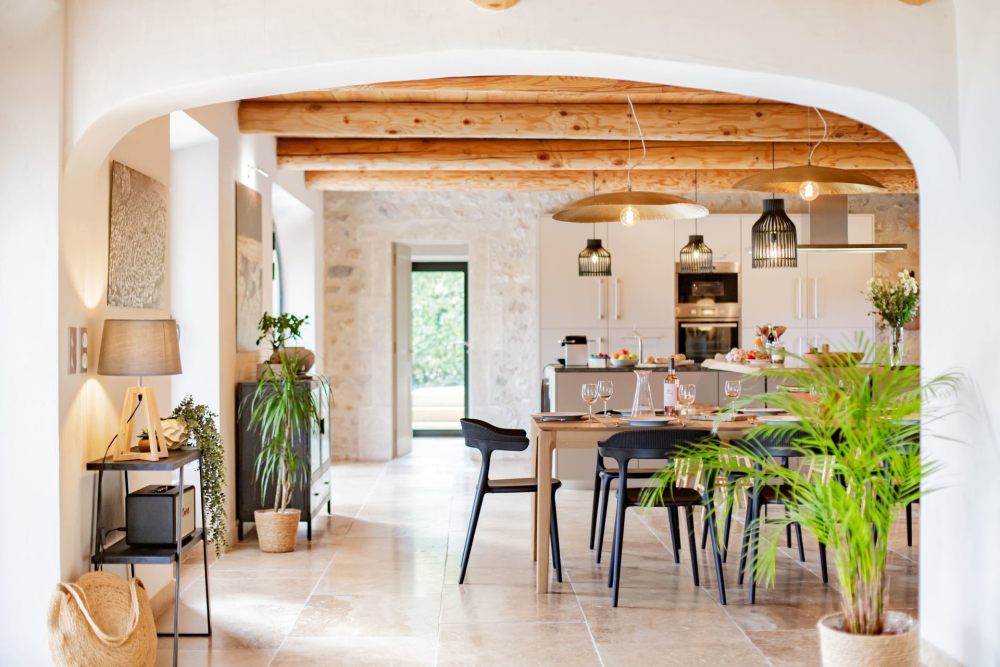 Photographs of Mas Eole villa in Provence - Image 17 of 39