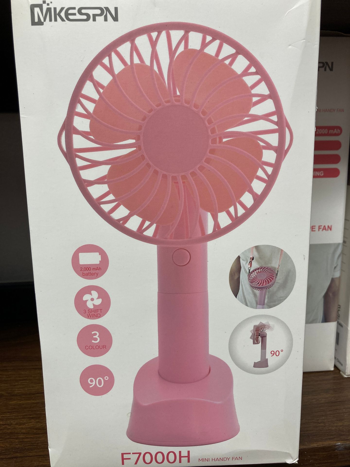Necklace Fan