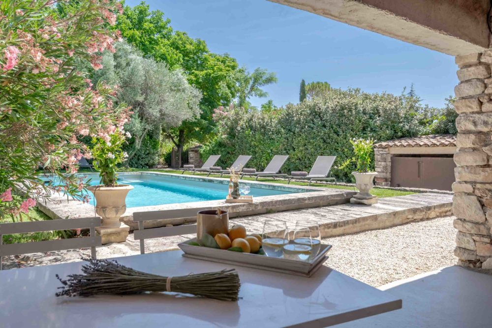 Photographs of La Farinette villa in Provence - Image 2 of 33