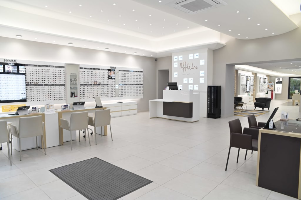Magasin Opticien 26 rue du Mené 56000 VANNES intérieur