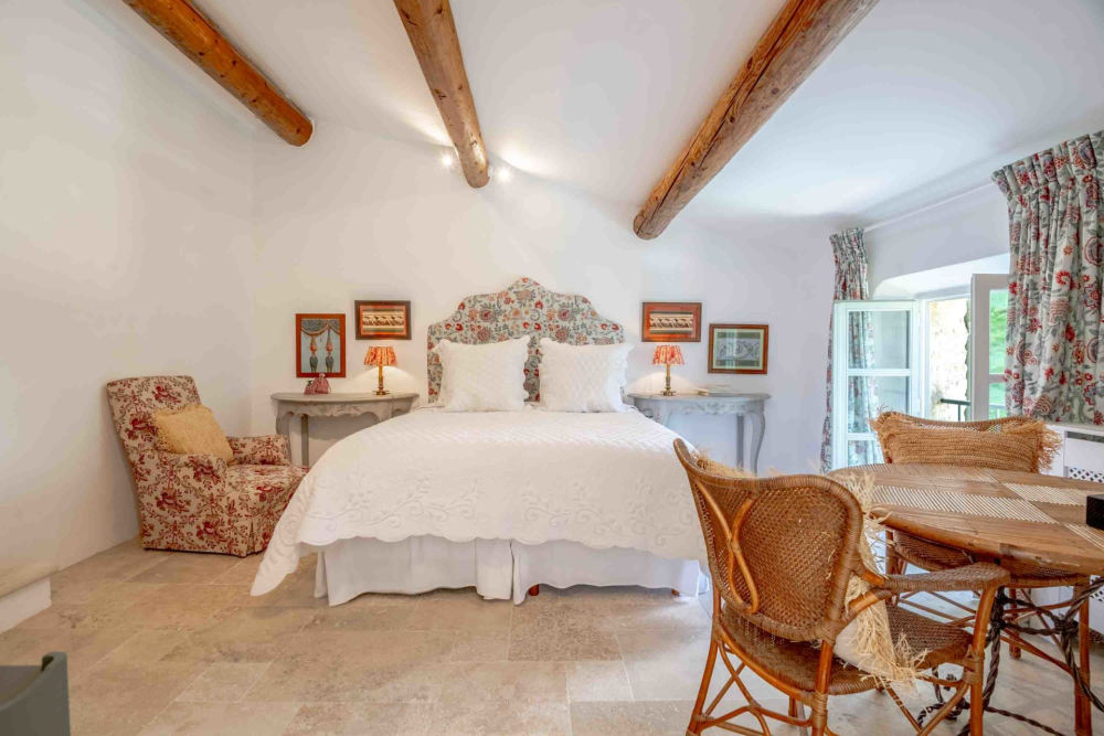Photographs of Mas Provencal villa in Provence - Image 32 of 38