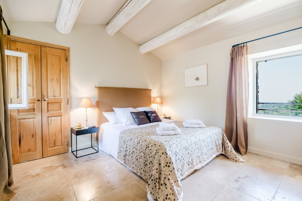 Photographs of Mas Ambre villa in Provence - Image 18 of 51