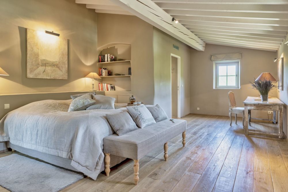 Photographs of Mas de la Quietude villa in Provence - Image 15 of 48