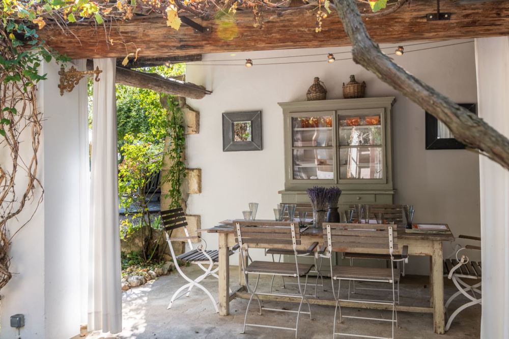 Photographs of Mas des Cigales villa in Provence - Image 35 of 41