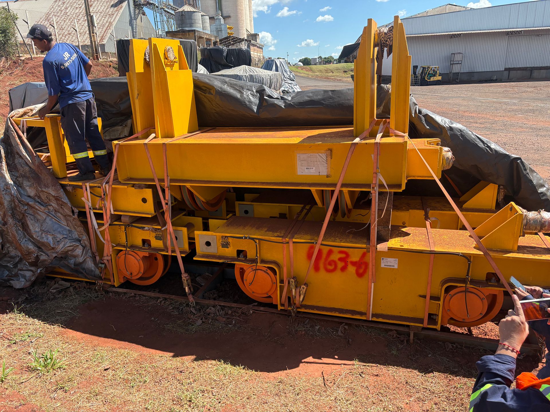 Calcine TransferCrane