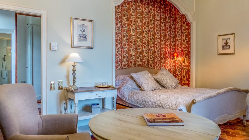 Photographs of Chateau Rhone Provence villa in Provence - Image 33 of 52