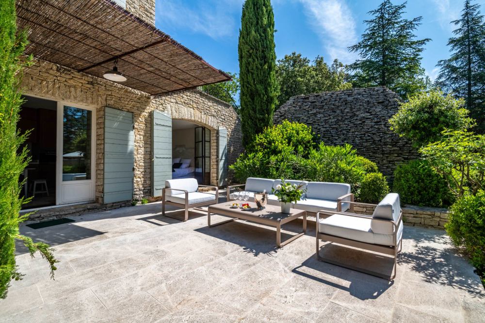 Photographs of Mas des Mésanges villa in Provence - Image 15 of 35