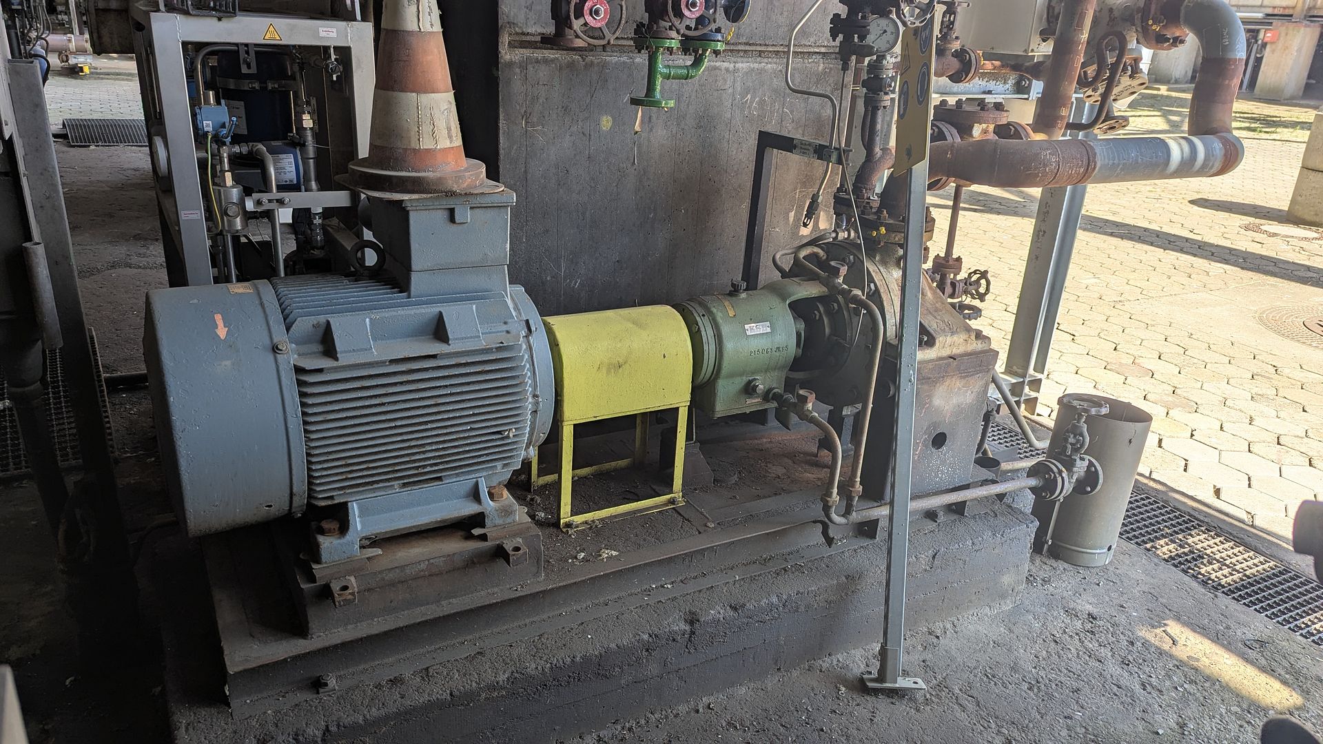 Naphtha, Gasoil, Hydrocarbons, Hot Water, Boiler Feed Water, Raw Water, Cooling-KSB - Image 4