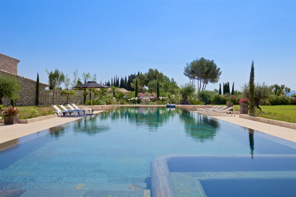 Photographs of Mas la Boheme villa in Provence - Image 17 of 44