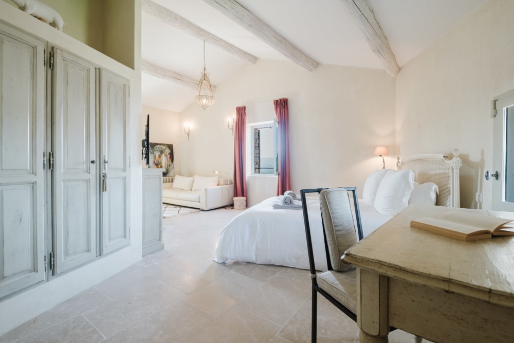 Photographs of Mas la Bergerie de Cabrieres villa in Provence - Image 31 of 56