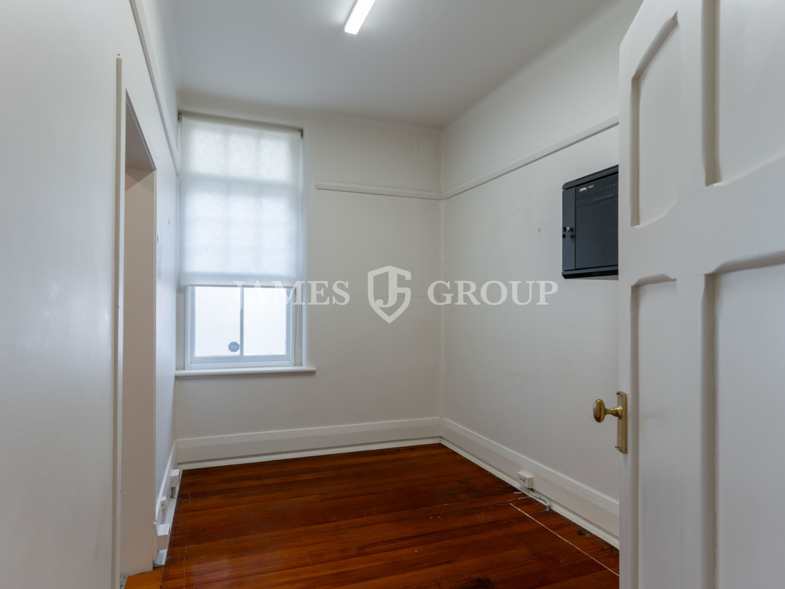 Versatile Ground Floor Space With Wooden Floors