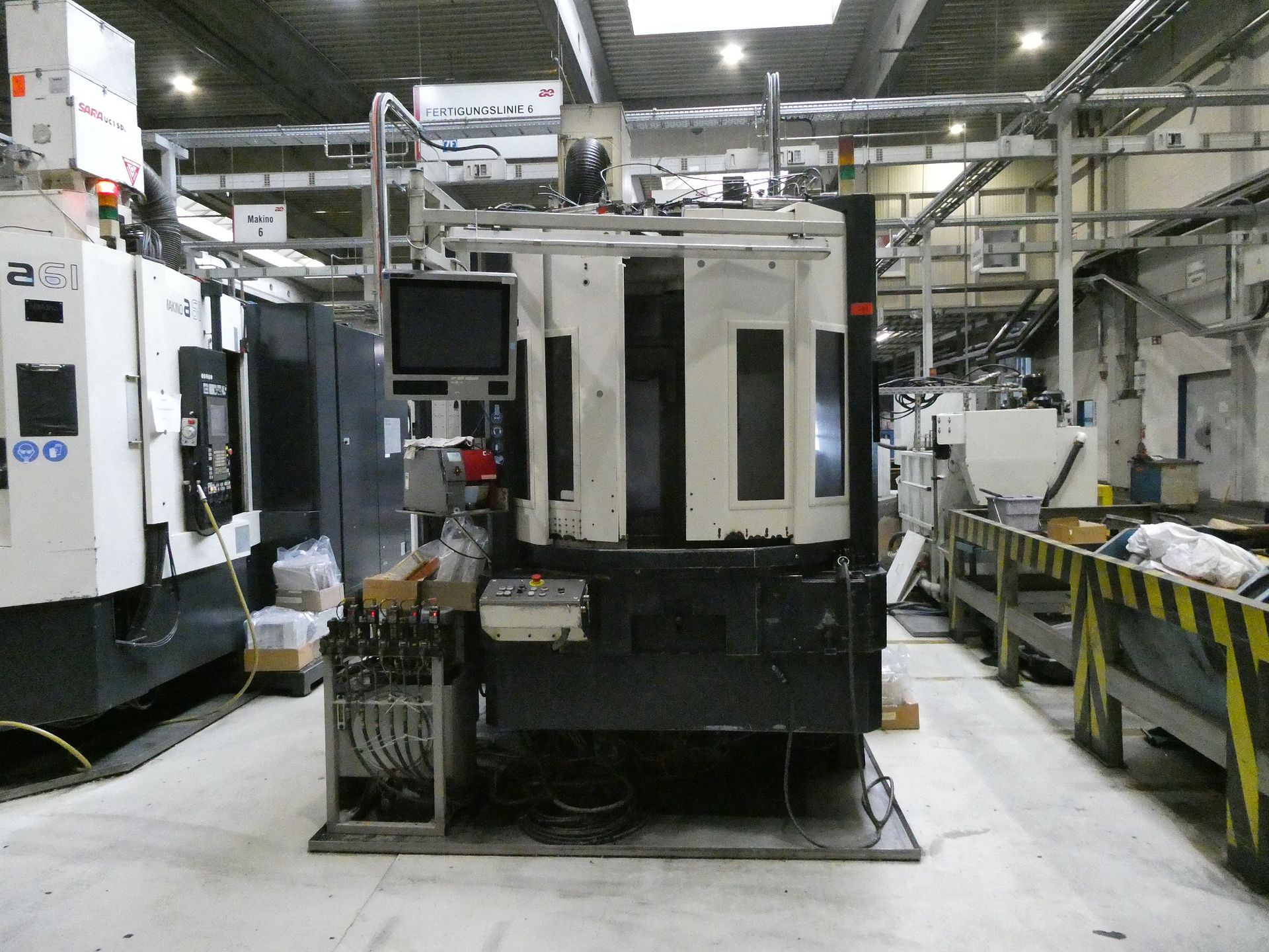 CNC Machining Center-Makino - Image 5