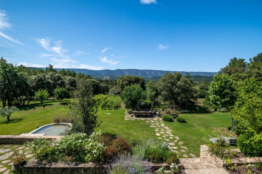 Photographs of Mas des Constellations villa in Provence - Image 31 of 49