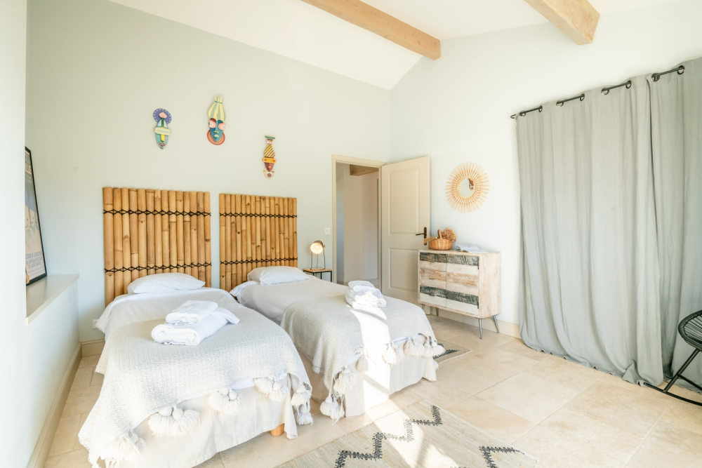 Photographs of Mas des Rabassiers villa in Provence - Image 22 of 32