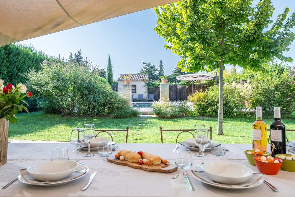 Photographs of Mas du Menuisier villa in Provence - Image 2 of 45