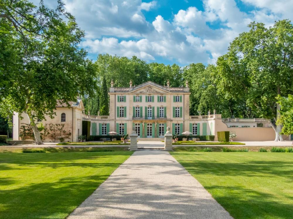 Photographs of Chateau Rhone Provence villa in Provence - Image 1 of 52