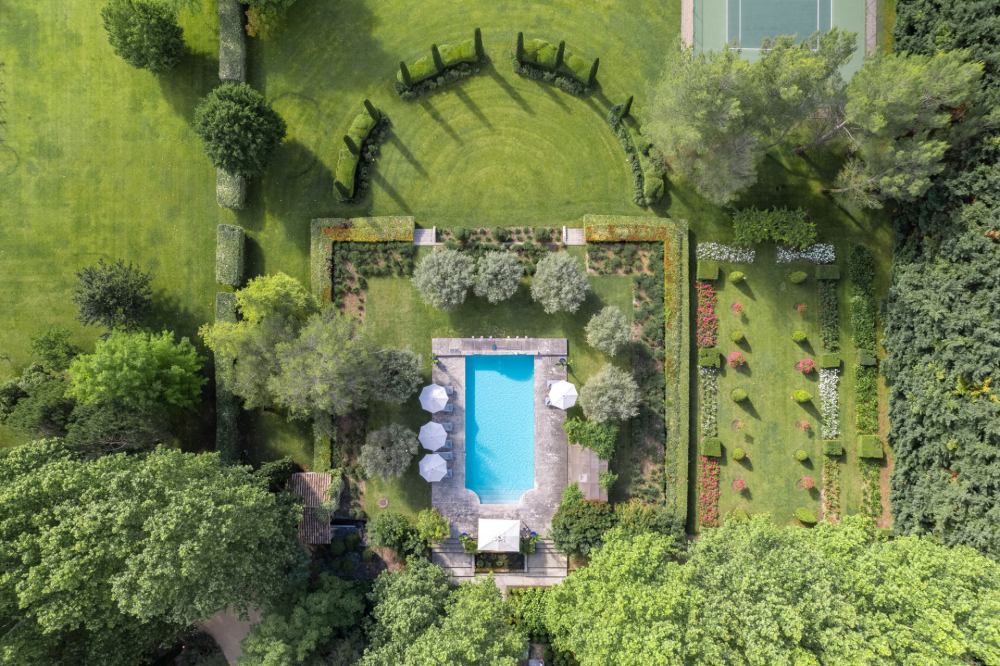 Photographs of Domaine de Fontclair villa in Provence - Image 4 of 60