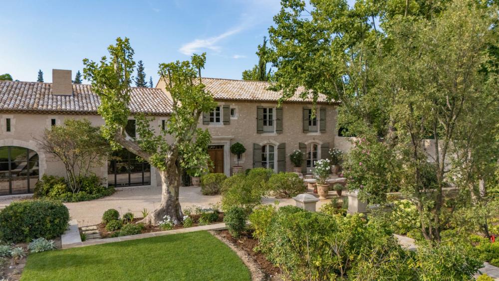 Photographs of Domaine des Murmures villa in Provence - Image 50 of 52