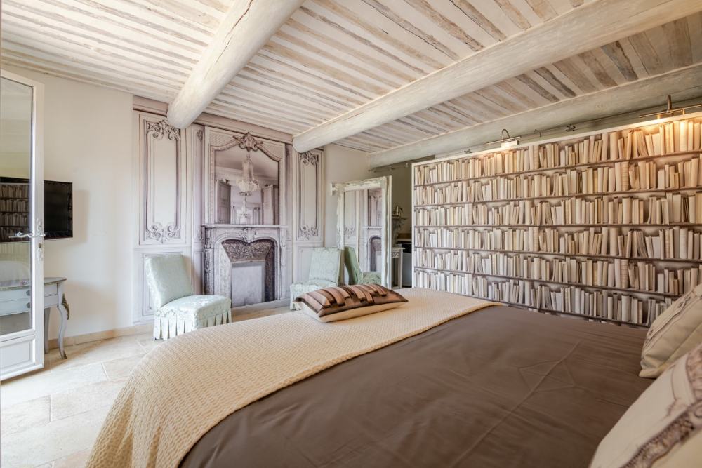 Photographs of Mas de Velorgues villa in Provence - Image 21 of 58