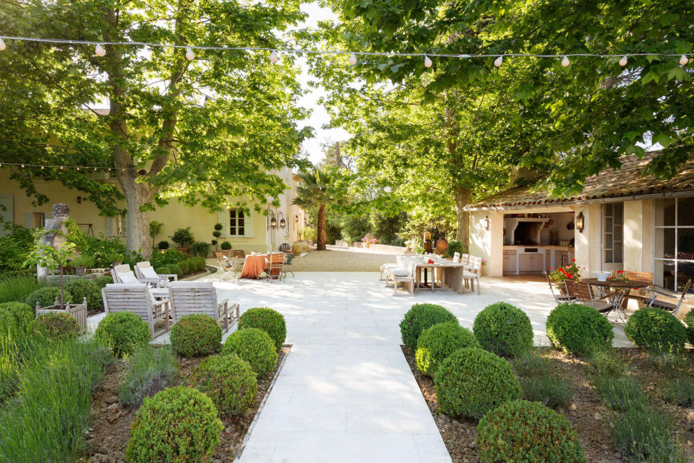 Photographs of Domaine de Fontclair villa in Provence - Image 22 of 60