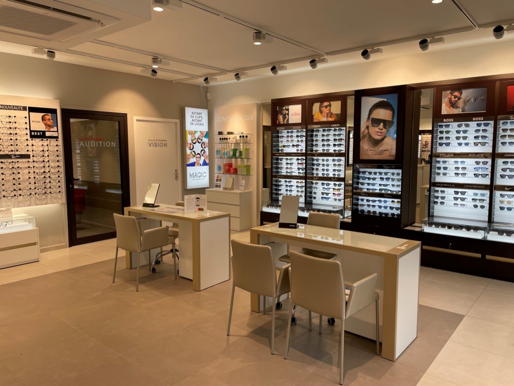 Magasin Opticien 179 avenue Gabriel Péri 83470 SAINT-MAXIMIN-LA-SAINTE-BAUME intérieur